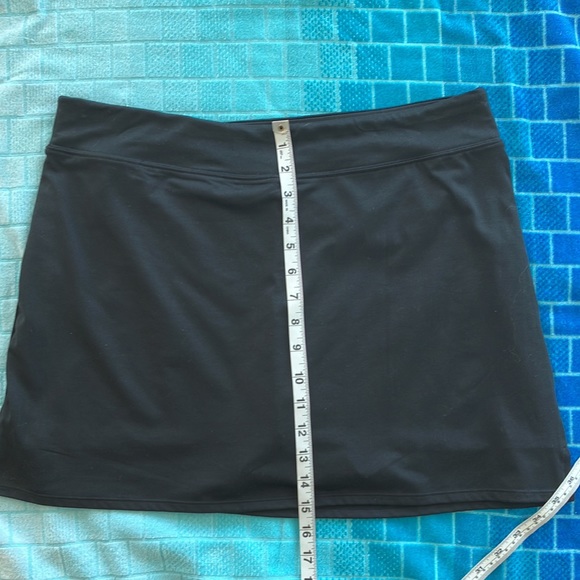 Causal black skort - Picture 5 of 5